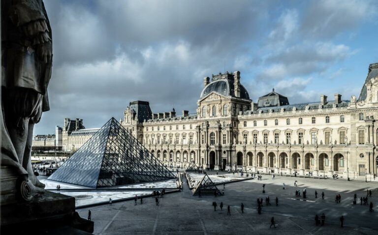 louvre paris