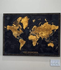 Gold pin map